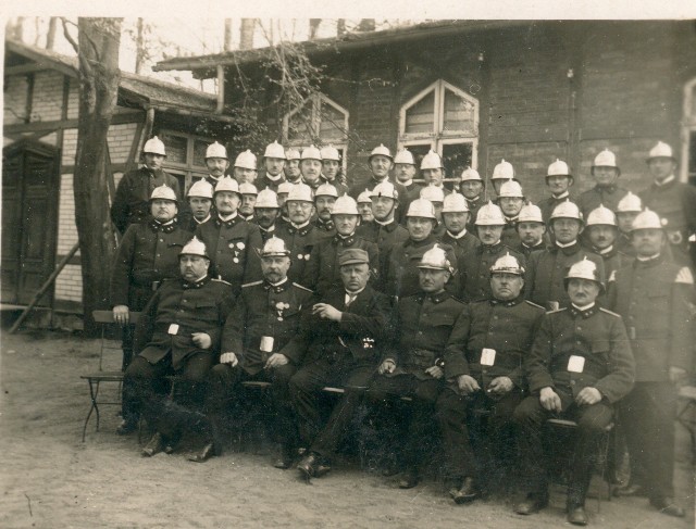 Gruppenfoto der Freiwilligen Feuerwehr Bergen / Dumme